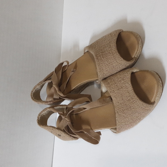 UGG Shoes - Ugg Australia Delmar espadrille wedge sandals cotton Weave upper natural size 9